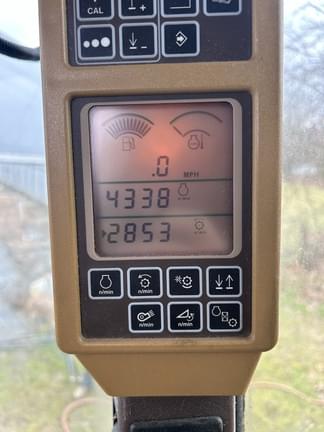 Image of John Deere 9560 equipment image 1