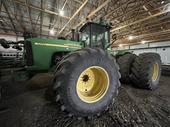2004 John Deere 9620 Equipment Image0