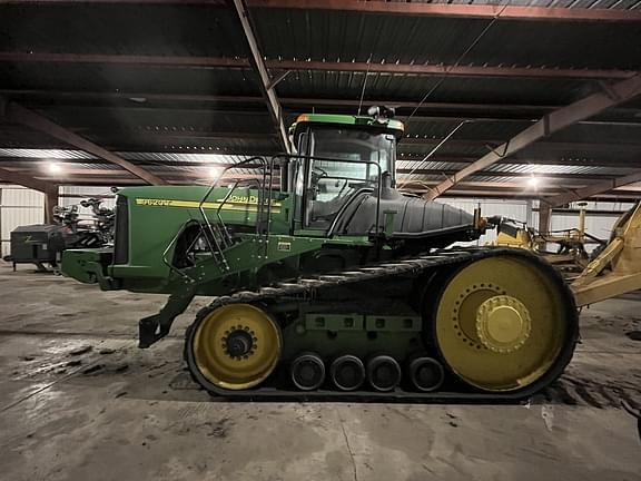 Image of John Deere 9620T equipment image 3