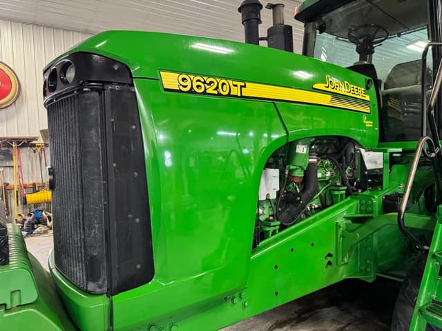Image of John Deere 9620T equipment image 2