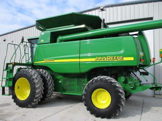 Image of John Deere 9660 equipment image 4