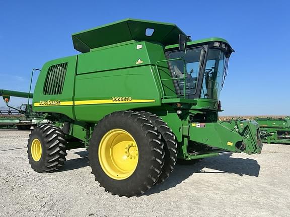 Image of John Deere 9660 STS equipment image 2