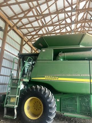Image of John Deere 9660 STS equipment image 3