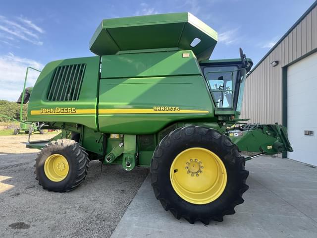 Image of John Deere 9660 STS equipment image 3