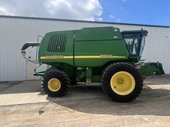 Image of John Deere 9660 STS equipment image 1