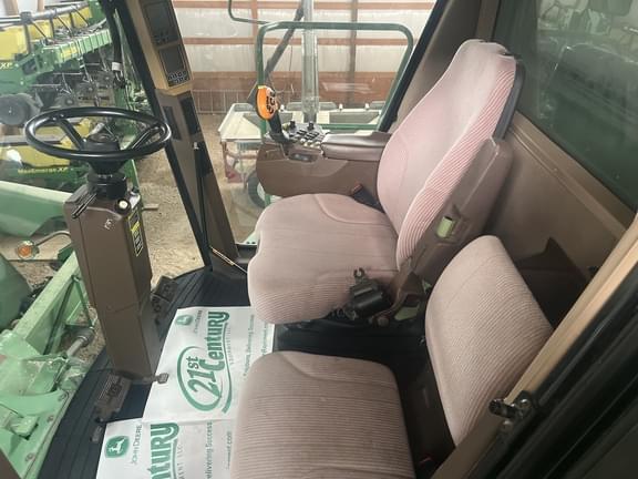 Image of John Deere 9660 STS equipment image 4