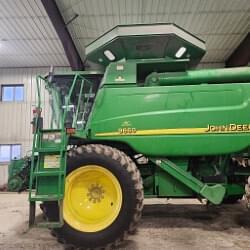 Image of John Deere 9660 equipment image 1