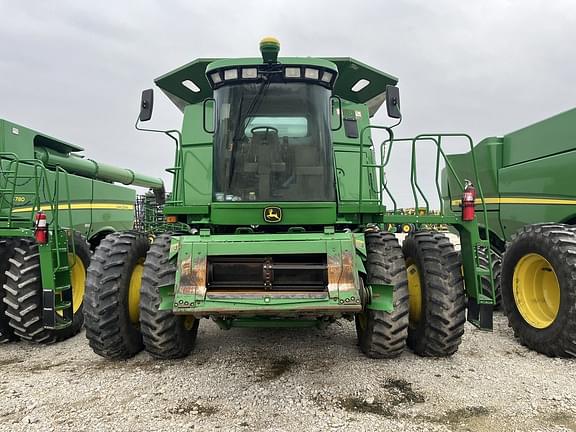 Image of John Deere 9760 STS equipment image 1