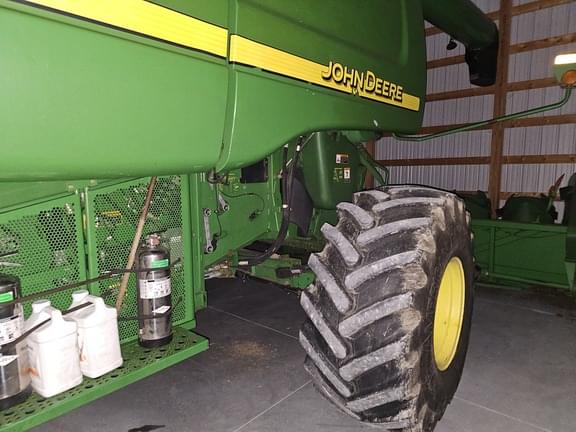 Image of John Deere 9760 STS equipment image 4