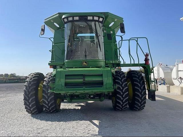 Image of John Deere 9760 STS equipment image 2