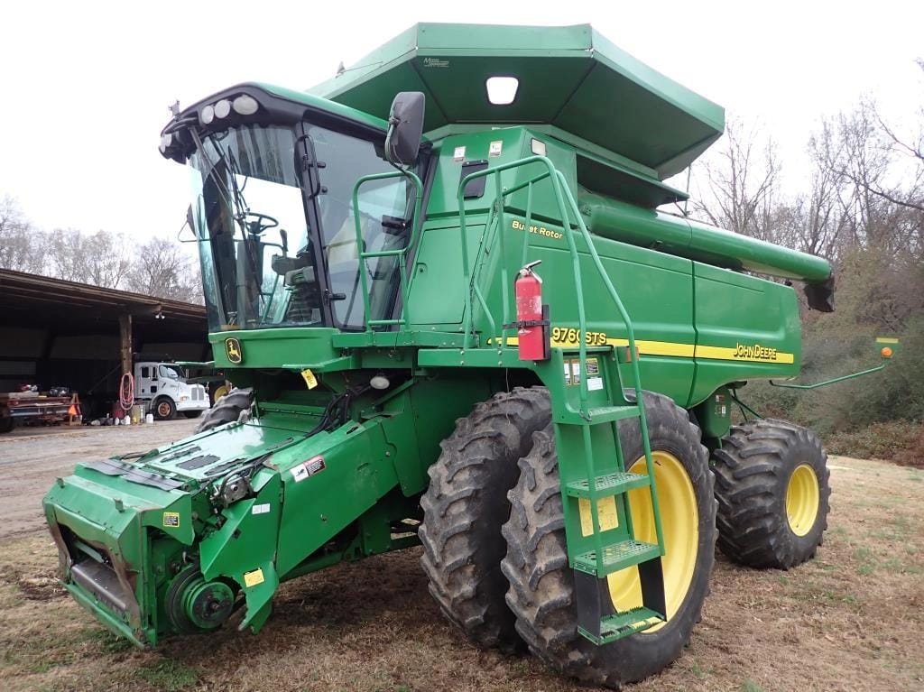 2004 John Deere 9760 STS Equipment Image0