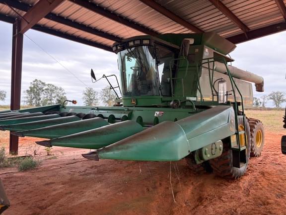 Image of John Deere 9760 STS equipment image 1
