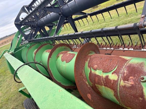 Image of John Deere 9760 STS equipment image 2