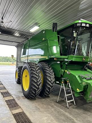 Image of John Deere 9760 STS equipment image 3