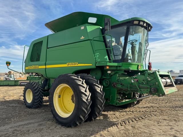 Image of John Deere 9760 STS equipment image 1