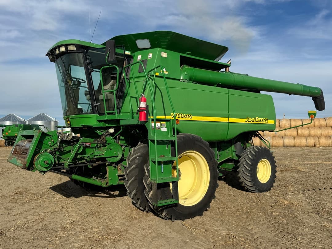 Image of John Deere 9760 STS Primary image