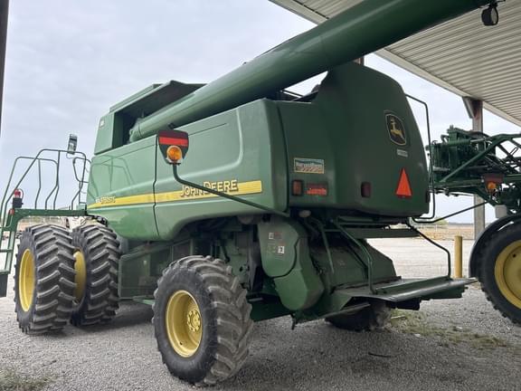 Image of John Deere 9760 STS equipment image 1