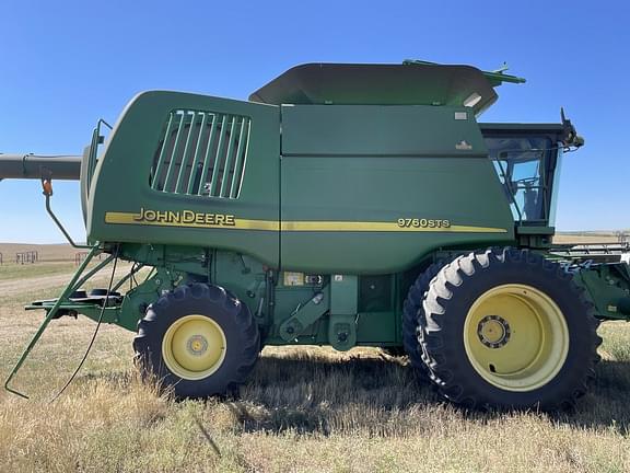 Image of John Deere 9760 STS Primary image