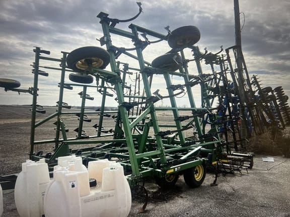 2004 John Deere 980 Equipment Image0