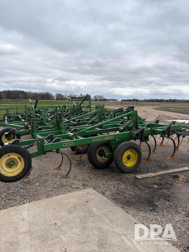 Image of John Deere 985 equipment image 1