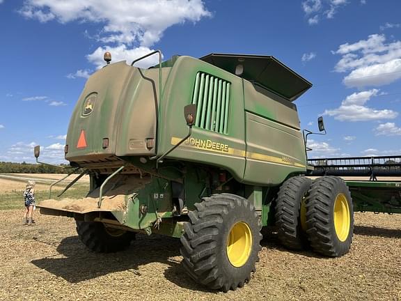 Image of John Deere 9860 STS equipment image 4