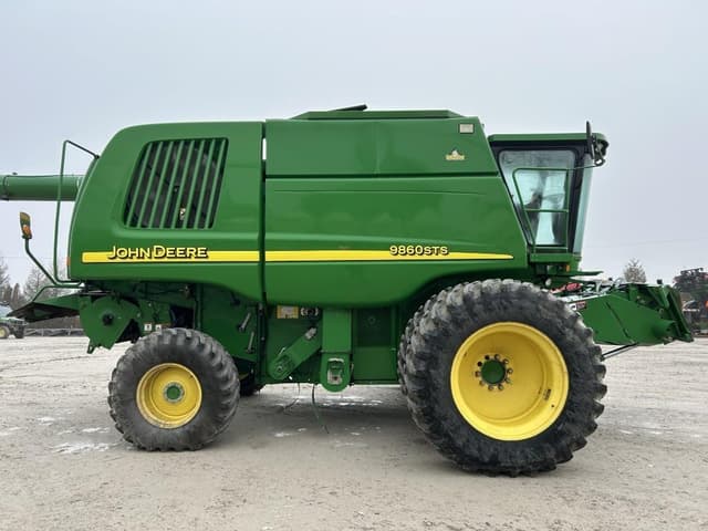 Image of John Deere 9860 STS equipment image 3