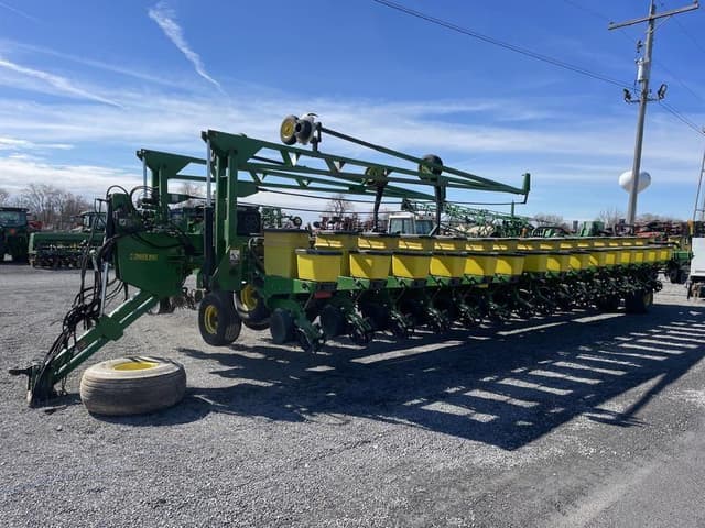 Image of John Deere DB90 equipment image 1