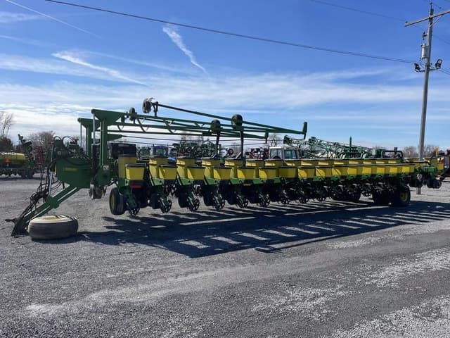 Image of John Deere DB90 equipment image 2