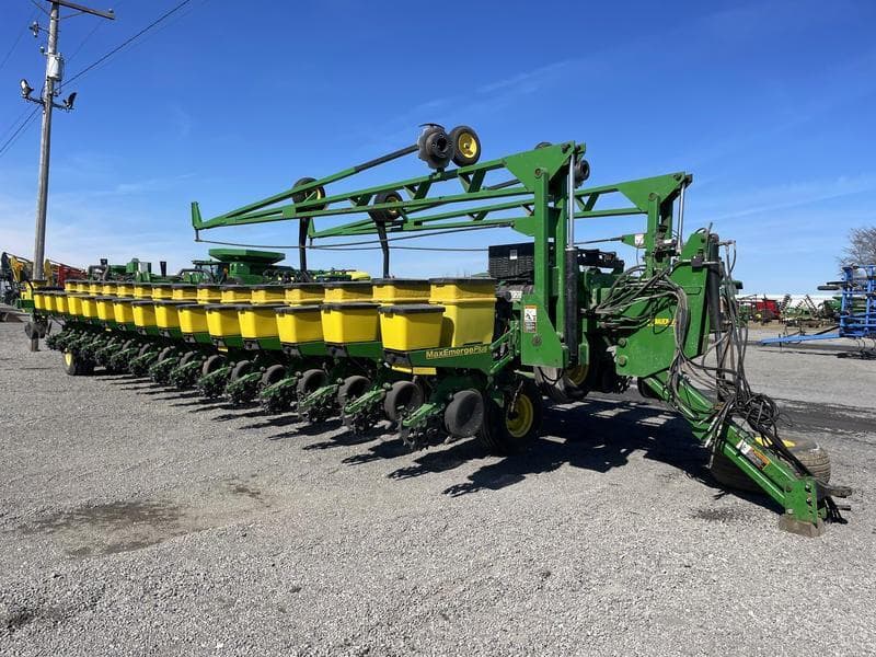 Image of John Deere DB90 Primary image