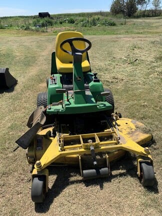 Main image John Deere F725