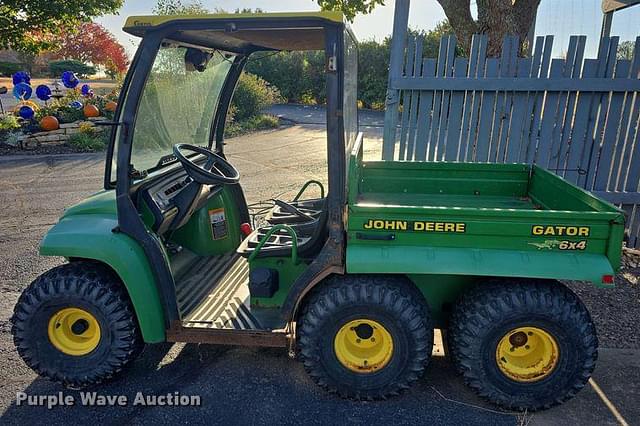 Image of John Deere Gator 6x4 equipment image 3