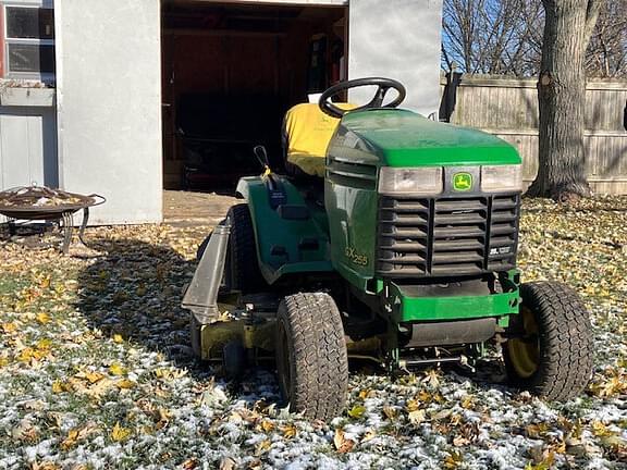 Image of John Deere GX255 equipment image 1