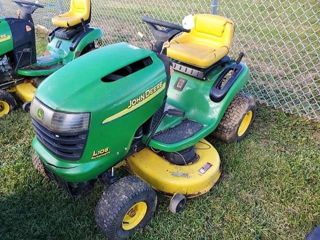 Image of John Deere L110 equipment image 1