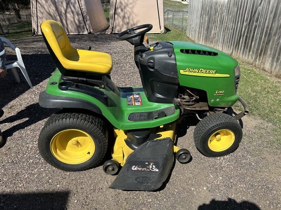 2004 John Deere L130 Equipment Image0