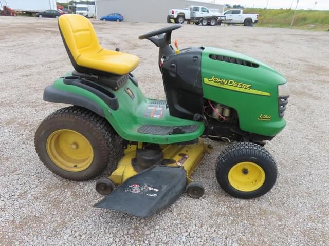 Image of John Deere L130 equipment image 4