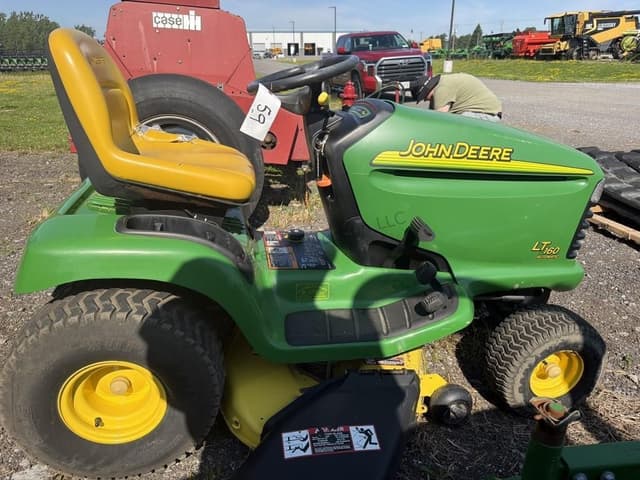 Image of John Deere LT160 equipment image 4