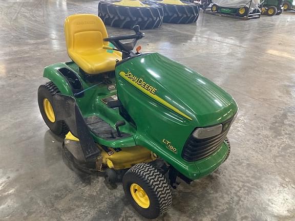 Image of John Deere LT180 equipment image 4