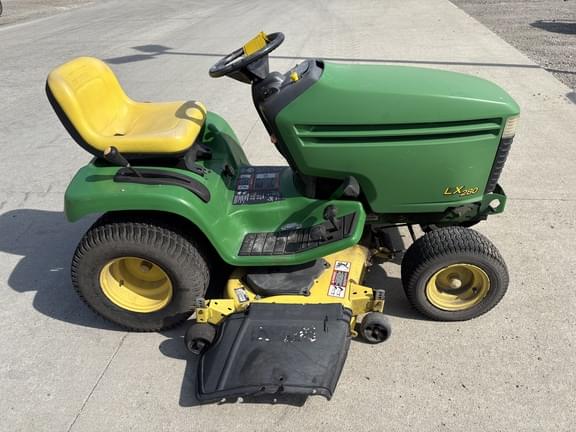 Image of John Deere LX280 equipment image 3