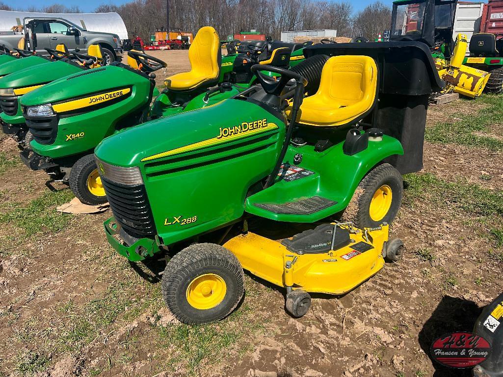 Image of John Deere LX288 Primary image