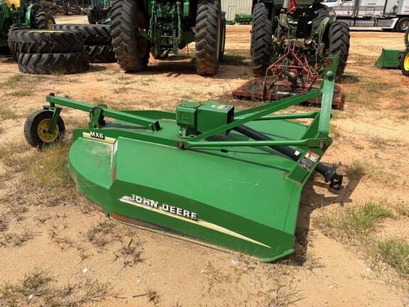 Image of John Deere MX6 equipment image 1