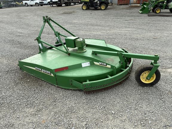 Image of John Deere MX6 equipment image 1