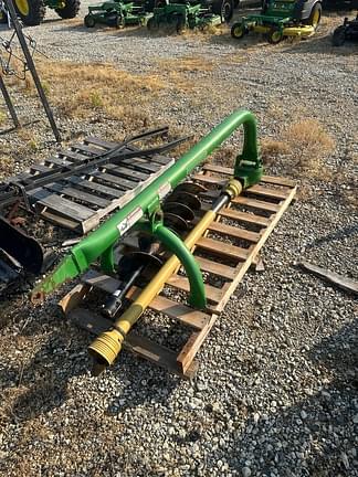 Image of John Deere PHD200 Image 1