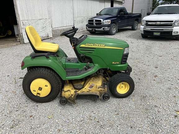 Image of John Deere X475 equipment image 4