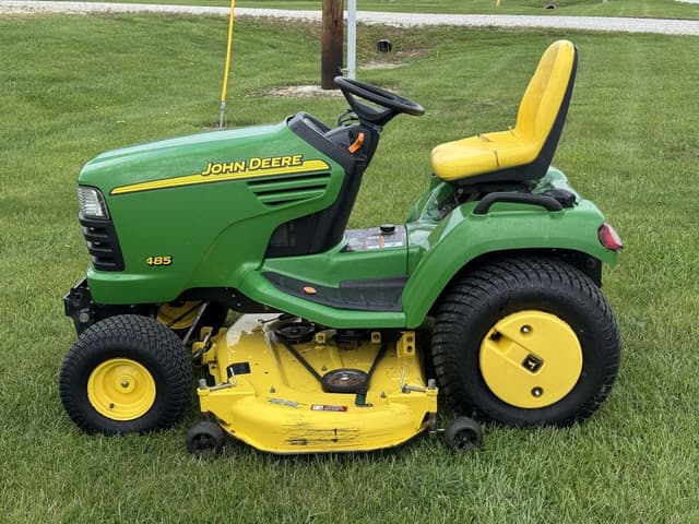Image of John Deere X485 equipment image 1