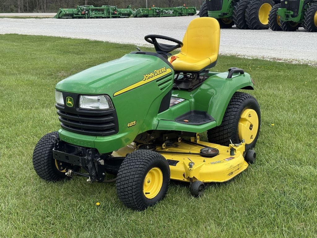 2004 John Deere X485 Equipment Image0