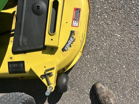 Image of John Deere X495 equipment image 2