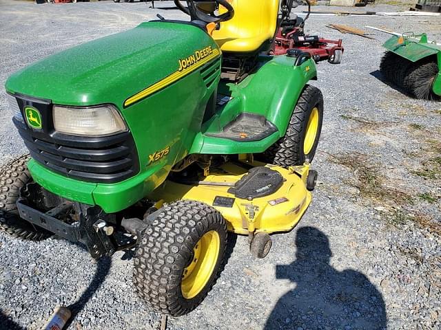 Image of John Deere X575 equipment image 1