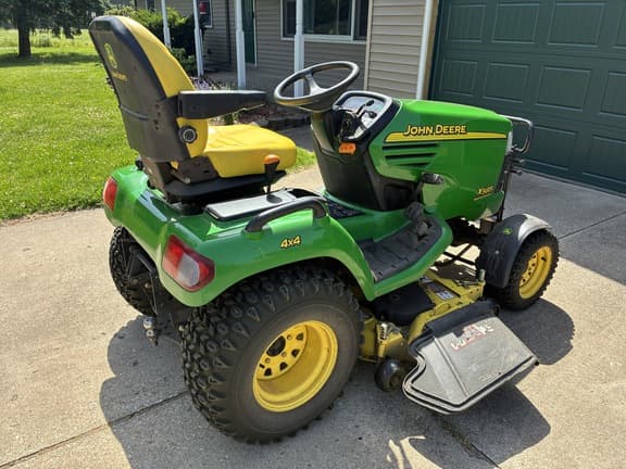Image of John Deere X585 equipment image 3
