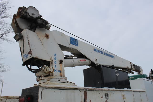 Image of Kenworth T300 equipment image 2