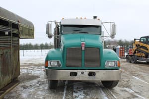 2004 Kenworth T300 Image